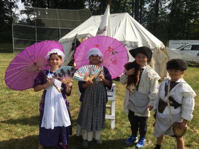 students at colonial day